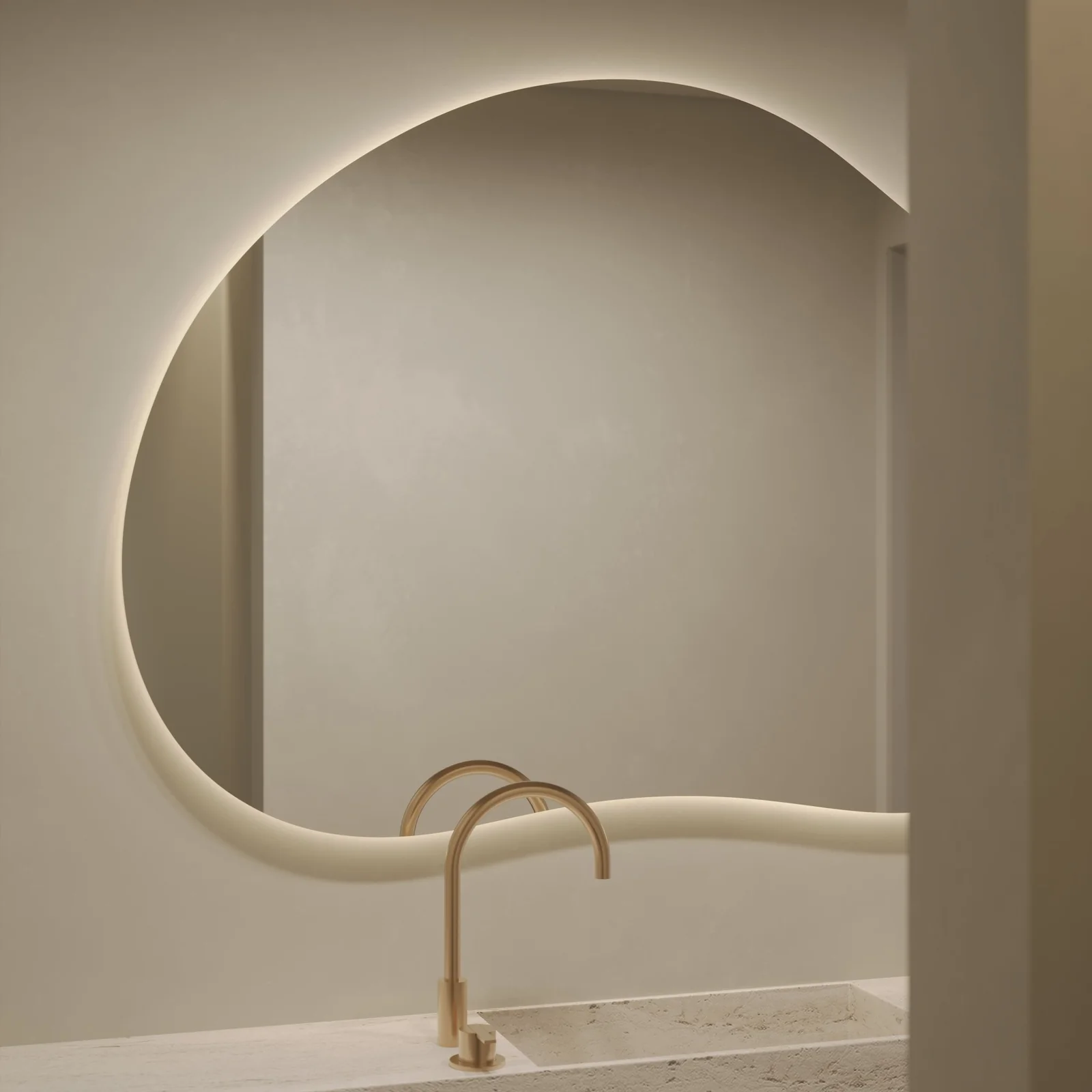 amiah-led-bathroom-mirror-7629642